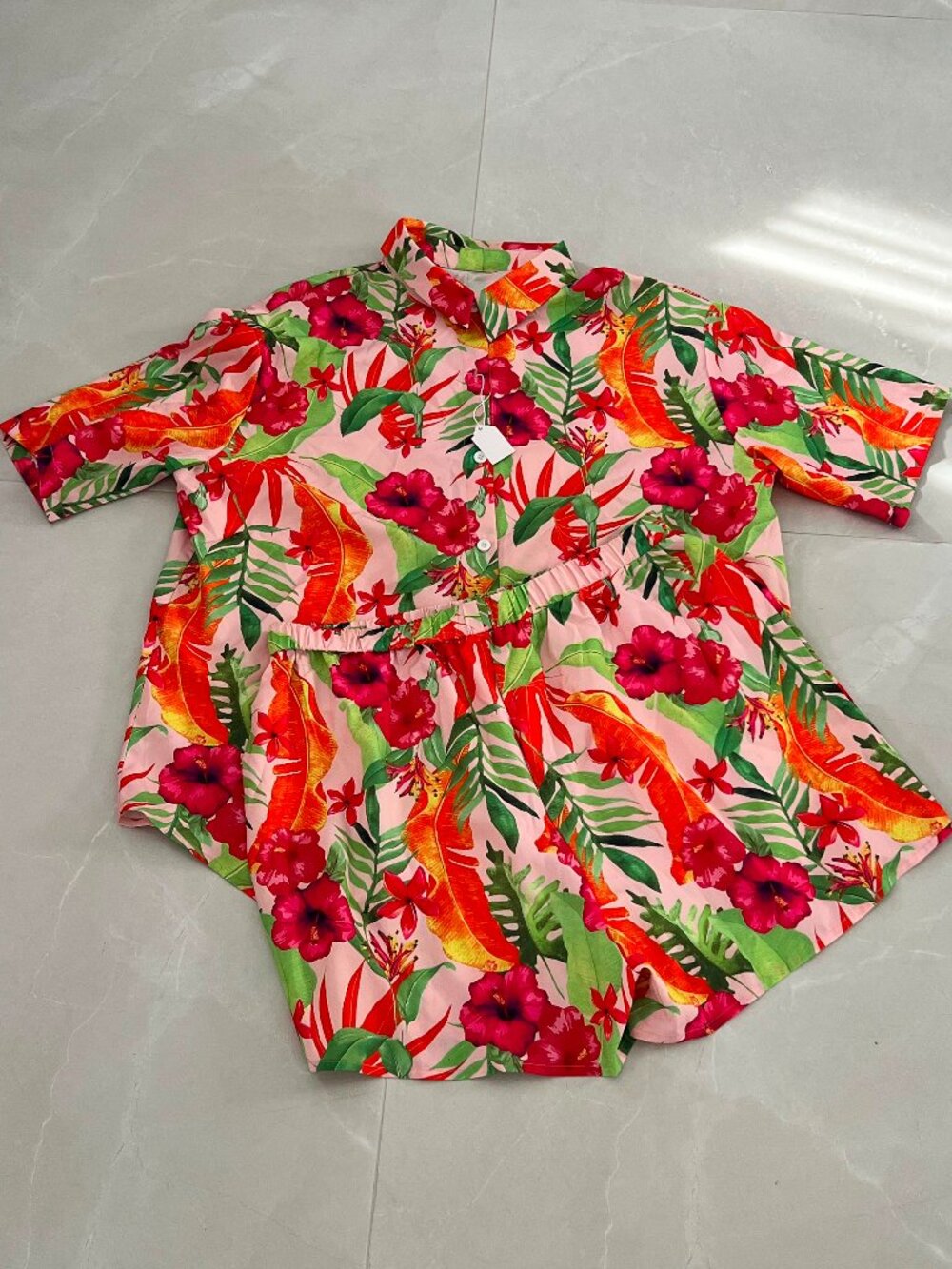 Vibrant Tropical 2-Piece Short Set (Shirt & Shorts)
